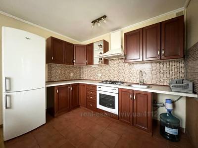 Rent a house, Khmelnickogo-B-vul, Lviv, Shevchenkivskiy district, id 4764934