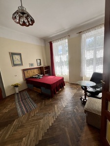 Buy an apartment, Polish, Kropivnickogo-M-pl, Lviv, Galickiy district, id 4679761