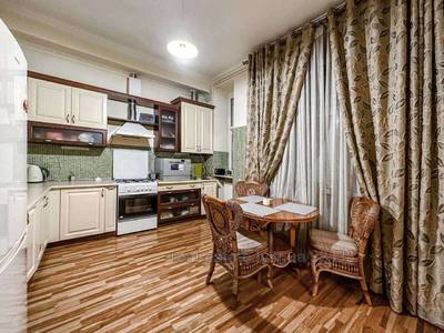 Rent an apartment, Austrian luxury, Stecka-Ya-vul, Lviv, Galickiy district, id 4776639