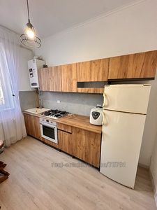 Rent an apartment, Stalinka, Schogoliva-Ya-vul, Lviv, Shevchenkivskiy district, id 5028112