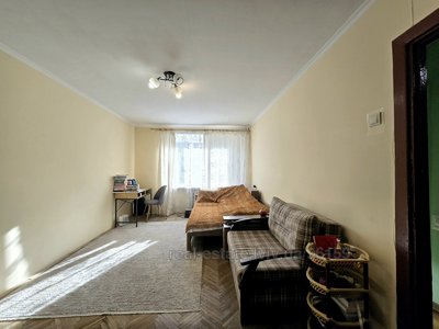 Buy an apartment, Volodimira-Velikogo-vul, Lviv, Frankivskiy district, id 4903909