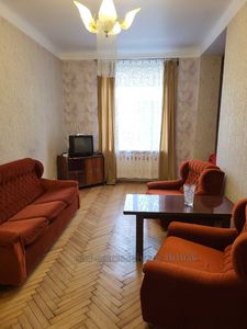 Rent an apartment, Stalinka, Geroiv-Maidanu-vul, Lviv, Frankivskiy district, id 5103112