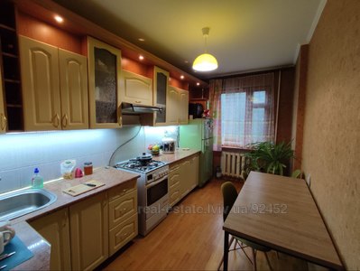 Rent an apartment, Czekh, Mikolaychuka-I-vul, Lviv, Shevchenkivskiy district, id 4810794