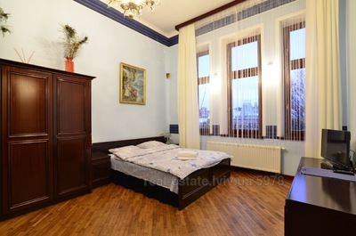Buy an apartment, Austrian, Knyazya-Romana-vul, Lviv, Galickiy district, id 4696947