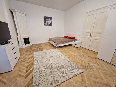 Rent an apartment, Austrian, Dzherelna-vul, Lviv, Galickiy district, id 4647214