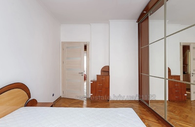 Rent an apartment, Polish suite, Romanickogo-B-vul, Lviv, Frankivskiy district, id 4772427