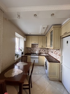 Rent an apartment, Stalinka, Shevchenka-T-vul, Lviv, Shevchenkivskiy district, id 5148580