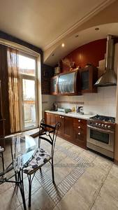 Rent an apartment, Austrian luxury, Franka-Ivana-pl, Lviv, Galickiy district, id 5120753