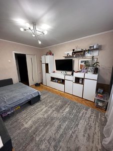 Rent an apartment, Czekh, Lipinskogo-V-vul, Lviv, Shevchenkivskiy district, id 4990964