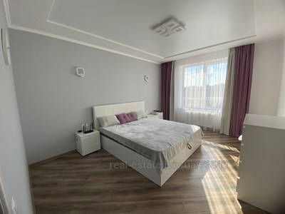 Rent an apartment, Khmelnickogo-B-vul, Lviv, Shevchenkivskiy district, id 4734057