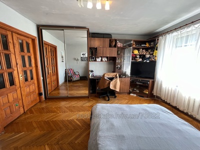 Buy an apartment, Czekh, Tarnavskogo-M-gen-vul, Lviv, Galickiy district, id 4571647