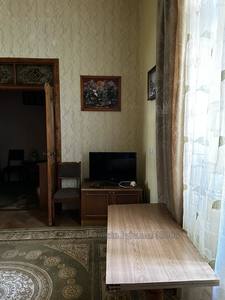 Rent an apartment, Polish, Kuchera-R-akad-vul, Lviv, Galickiy district, id 4731185