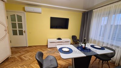 Rent an apartment, Chornovola-V-prosp, Lviv, Shevchenkivskiy district, id 4531310