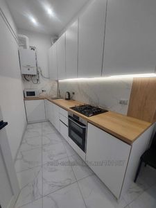 Rent an apartment, Austrian, Khmelnickogo-B-vul, Lviv, Shevchenkivskiy district, id 4826322