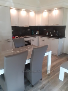 Rent an apartment, Shevchenka-T-vul, Lviv, Shevchenkivskiy district, id 4859419