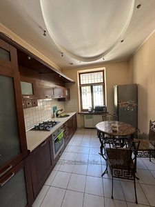Rent an apartment, Austrian, Doroshenka-P-vul, Lviv, Galickiy district, id 4688650