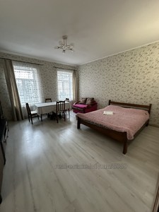 Rent an apartment, Building of the old city, Shpitalna-vul, Lviv, Galickiy district, id 4705956