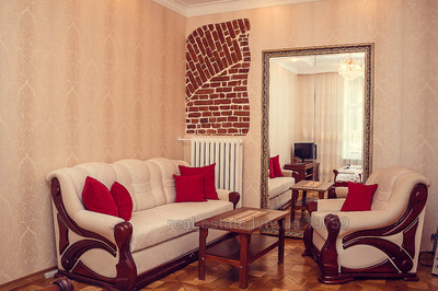 VIP апартаменти з двома ізольованими спальнями в центрі Львова