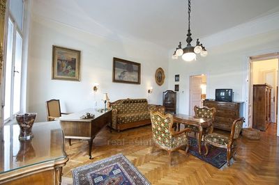 Vacation apartment, Bryullova-K-vul, Lviv, Galickiy district, 3 rooms, 2 100 uah/day